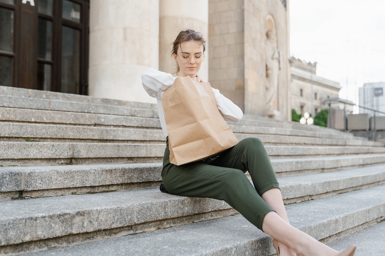 Abbinamento pantaloni verdi: cosa mettere con questo tipo di capo?